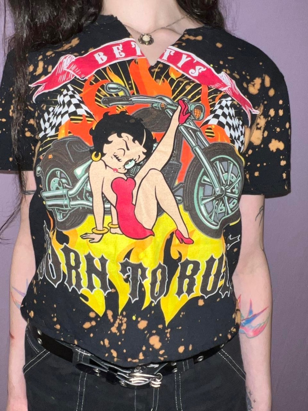 Betty Boop Born To Rule Motorcycle Graphic Crew Neck Short Sleeve T-Shirt M